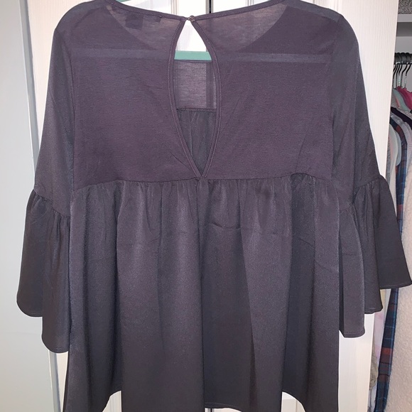 Polly Plains Ruffle Sleeve Top - Picture 3 of 4